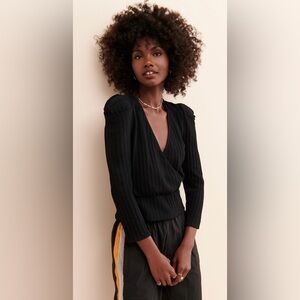 Moon River Tucked Sleeve Blouse in Black - Size M